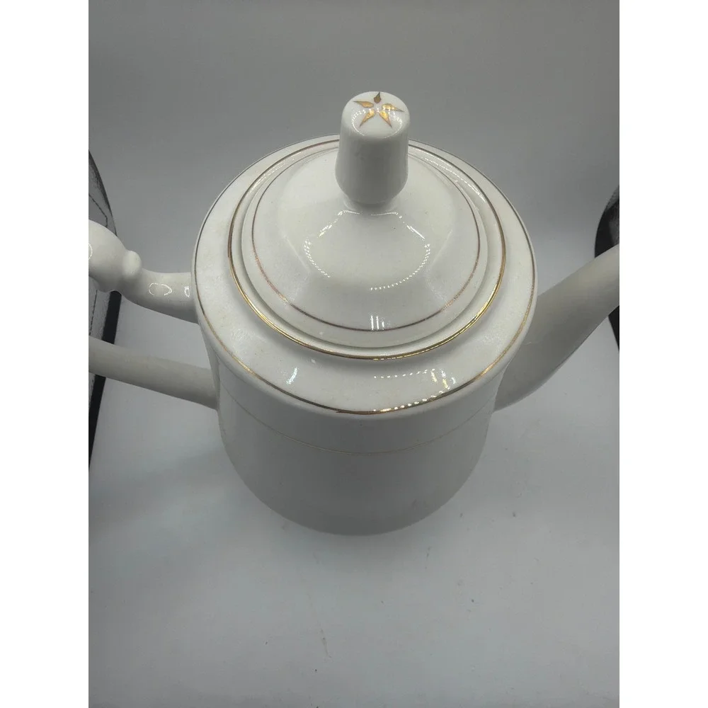 Royal Majestic Fine China Coffee Tea Pot D'Or 8404 With Lid